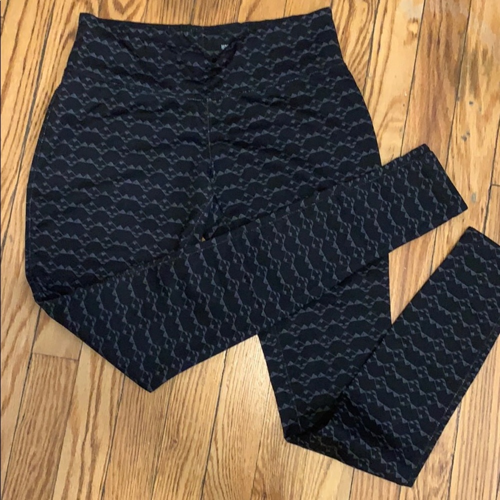 MOSSIMO printed workout out leggings